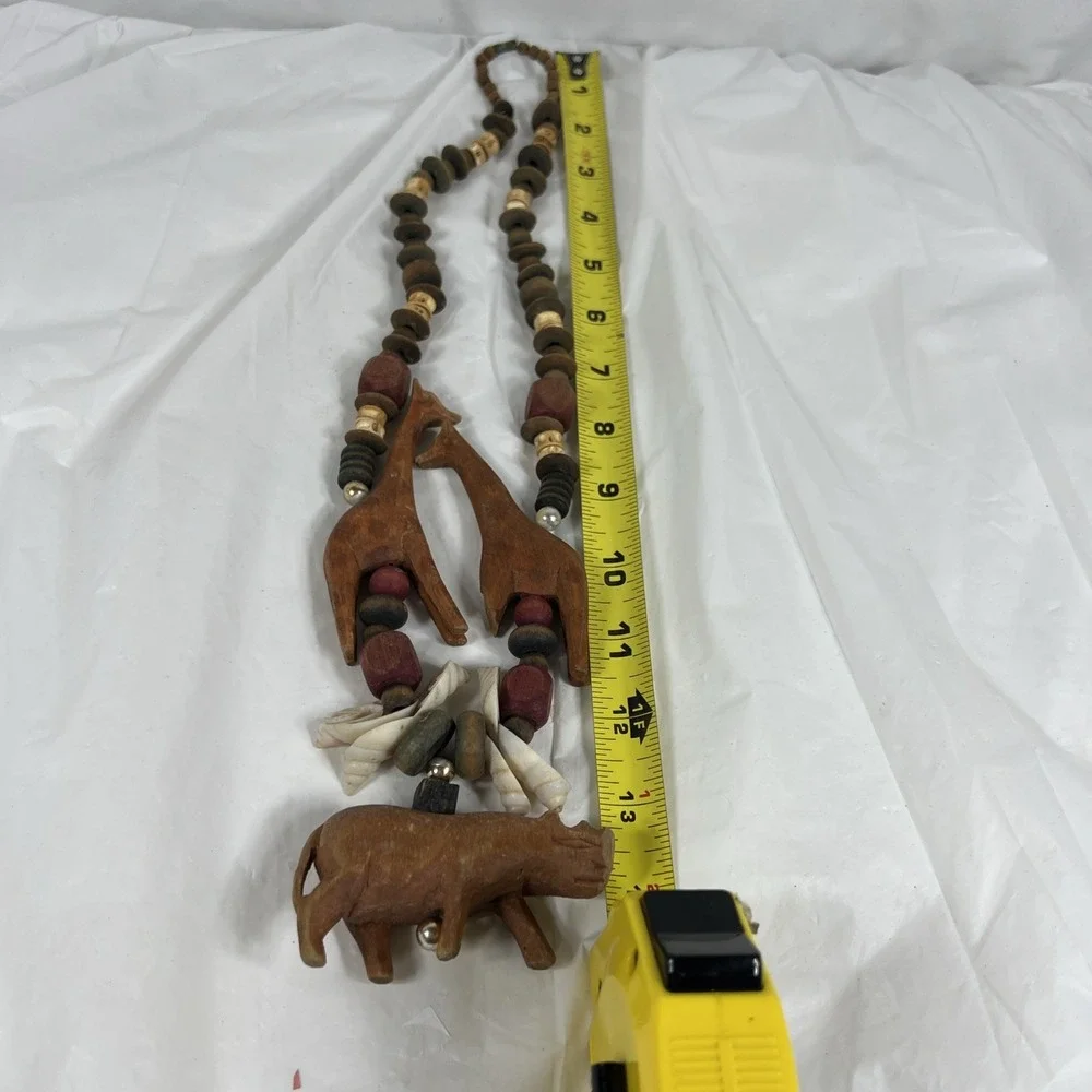 Vintage Hand Carved Wooden African Wildlife Animal Beaded Necklace‎
